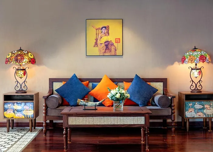 Indochine Cruise Lan Ha Bay 5* Hạ Long