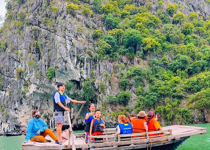 Indochine Cruise Lan Ha Bay 