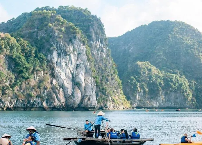 Indochine Cruise Lan Ha Bay 
