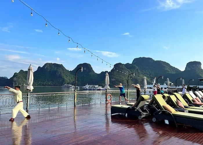  Indochine Cruise Lan Ha Bay Hạ Long
