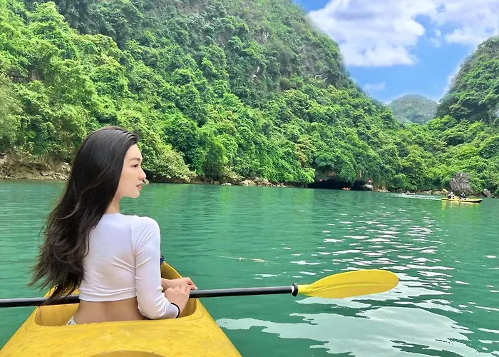 Indochine Cruise Lan Ha Bay
