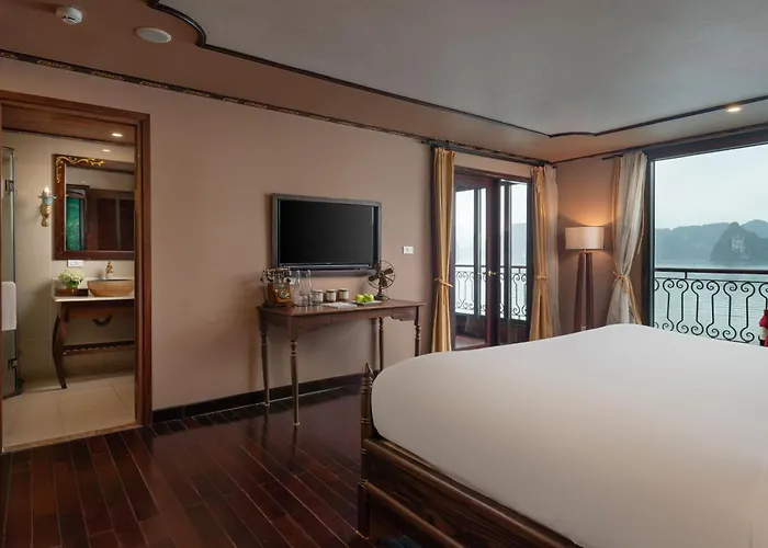  Indochine Cruise Lan Ha Bay 5*
