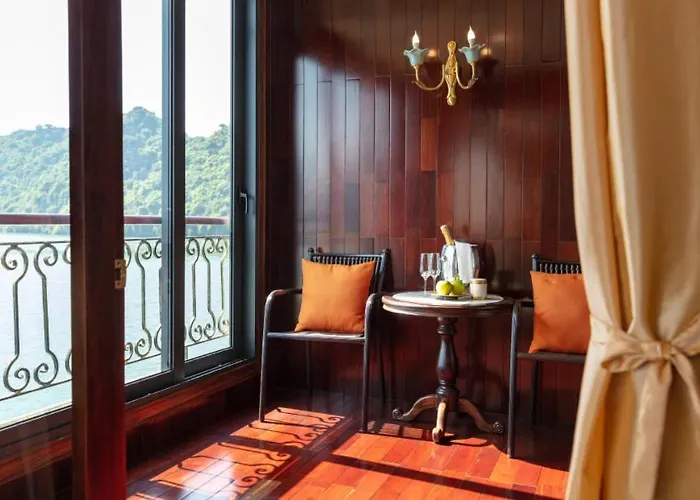 Indochine Cruise Lan Ha Bay 5*