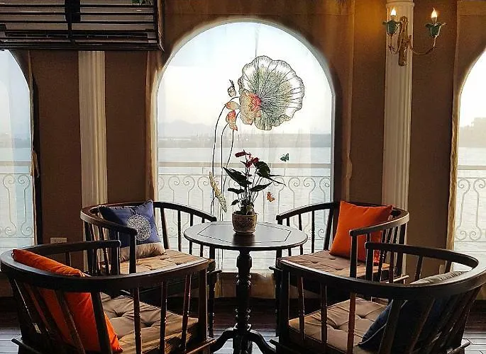  Indochine Cruise Lan Ha Bay