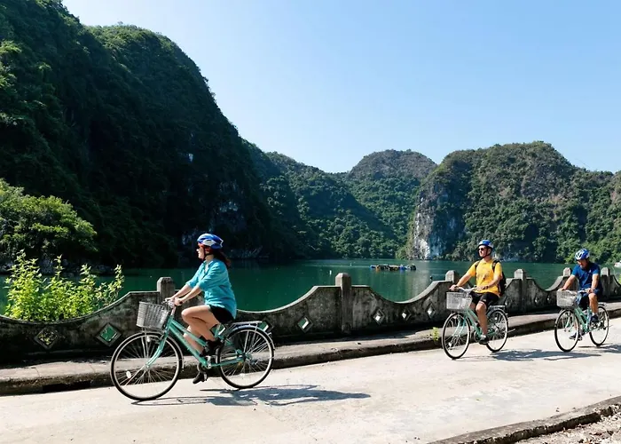 Indochine Cruise Lan Ha Bay Hạ Long